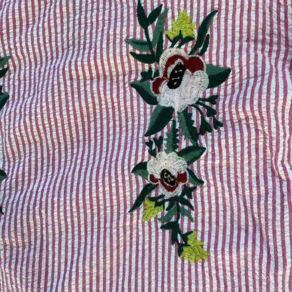 Primark Dress Mini Cold Shoulder Ruffled Seersucker Floral Embroidered Womens 10 - Picture 6 of 10